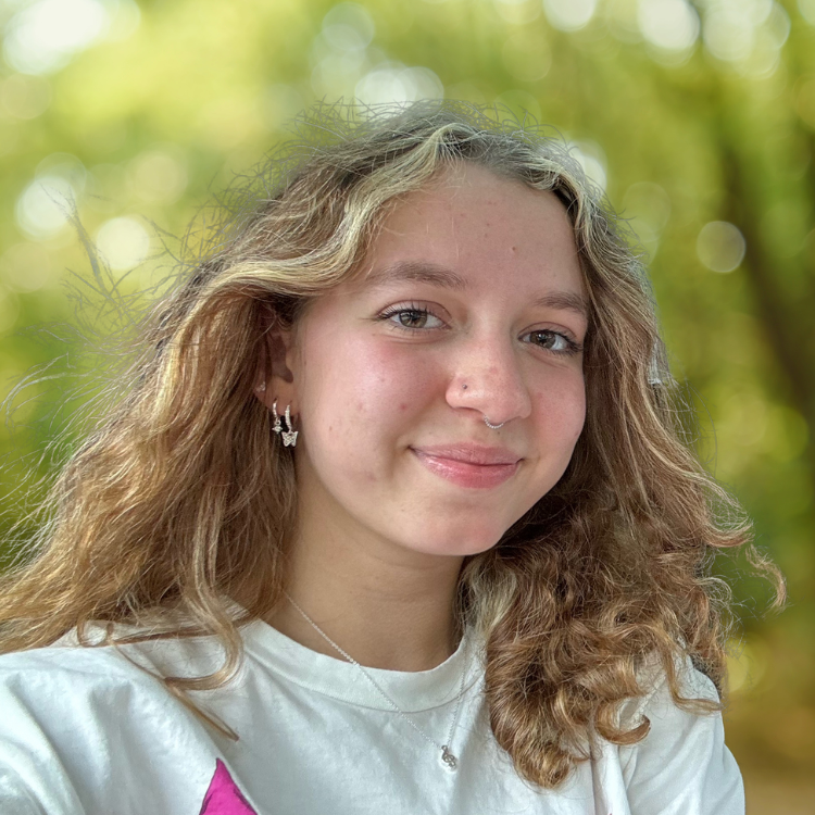 Headshot of Bianca Harris